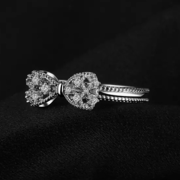 ❤️THIS ABSOLUTELY BEAUTIFUL SZ9 BOW RING IS MADE WITH REAL 925 STERLING SILVER❤️ - Picture 7 of 8